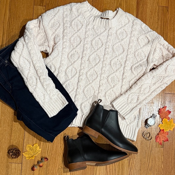 POL Cable Knit Sweater NWOT - Picture 1 of 3